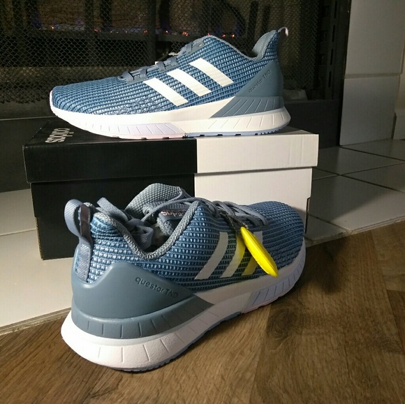 adidas cloudfoam questar tnd
